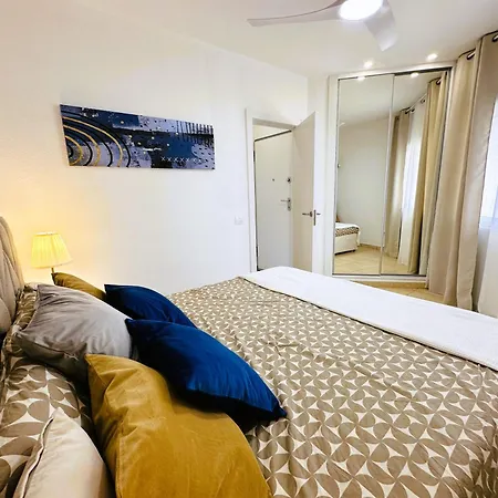 Апартаменты Firstline Costamar *