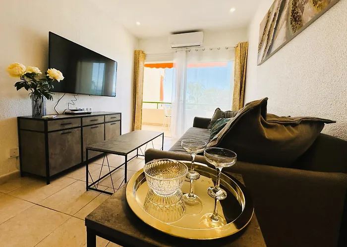 Апартаменты Firstline Costamar